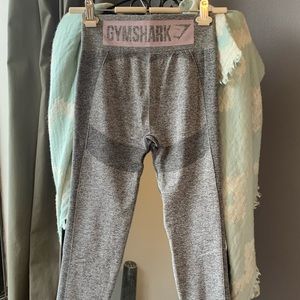Gymshark Flex High Waisted Legging (grey/pink)